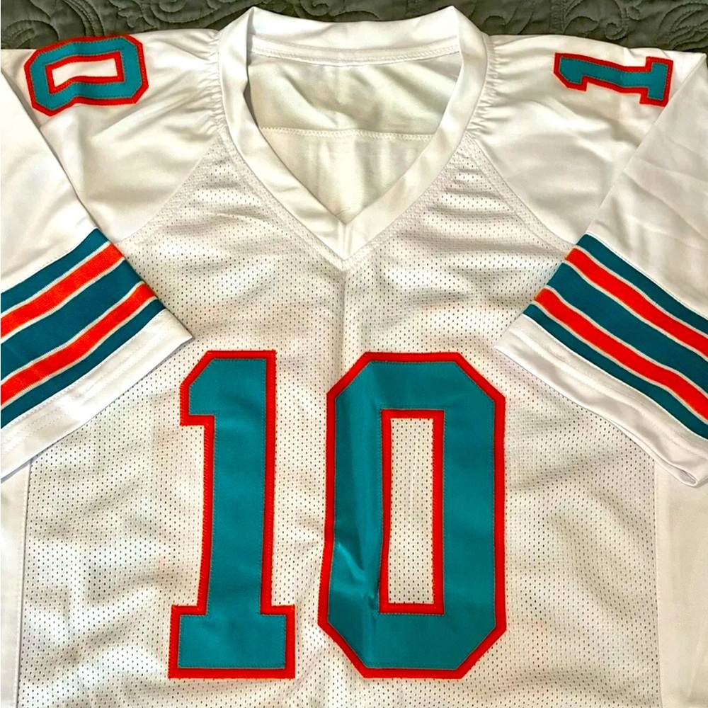 Tyreek Hill Miami Dolphins autographed Jersey
